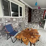 De La Terrasse Pansiyon *